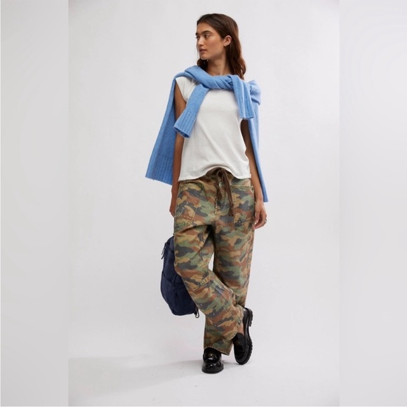 We The Free Moxie Printed Low-Slung Barrel Jeans Green Multi Combo Size 24 - Picture 5 of 9